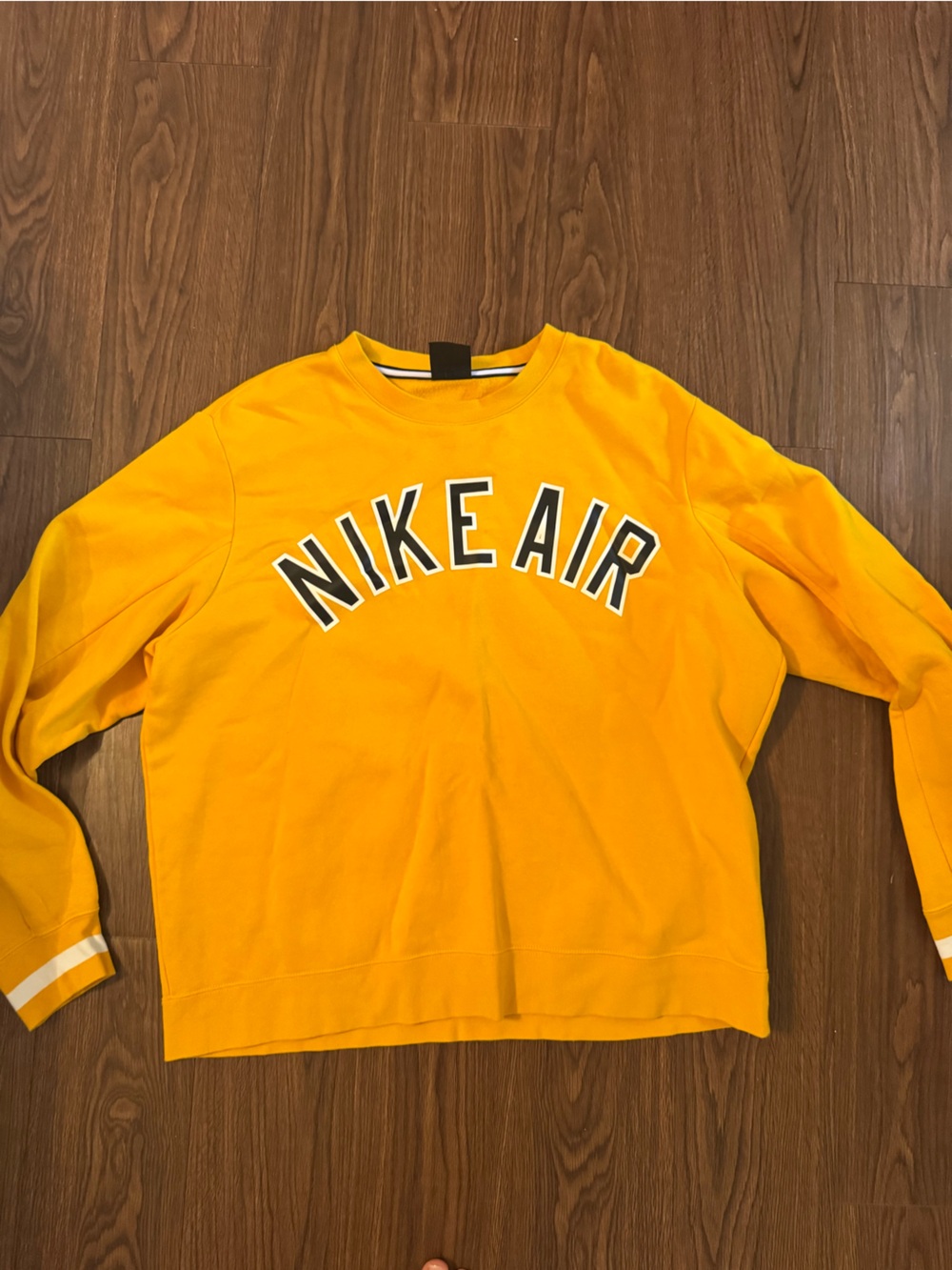 Nike Air mens Crewneck Sweatshirt in Yellow